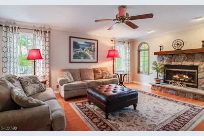14 Chelsea Dr, Jefferson Township, NJ 07438 - Photo 15