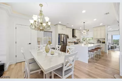 25 Mayfair Pl, Clifton, NJ 07013 - Photo 7