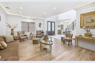 25 Mayfair Pl, Clifton, NJ 07013 - Photo 3