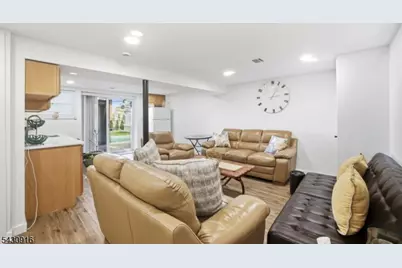 25 Mayfair Pl, Clifton, NJ 07013 - Photo 25