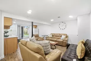 25 Mayfair Pl, Clifton, NJ 07013 - Photo 25