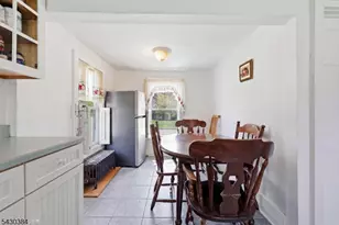 138 Bartley Rd, Washington Township, NJ 07853 - Photo 5