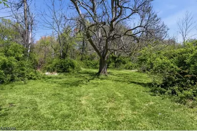 138 Bartley Rd, Washington Township, NJ 07853 - Photo 19