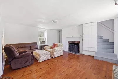 138 Bartley Rd, Washington Township, NJ 07853 - Photo 9