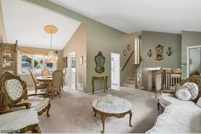 135 Roosevelt Ave, Woodbridge Township, NJ 07067 - Photo 5