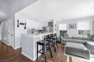 322 Cambridge Dr, Butler, NJ 07405 - Photo 1