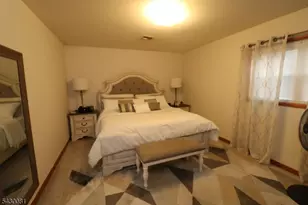 13-15 Garibaldi Ave, Newark, NJ 07114 - Photo 9