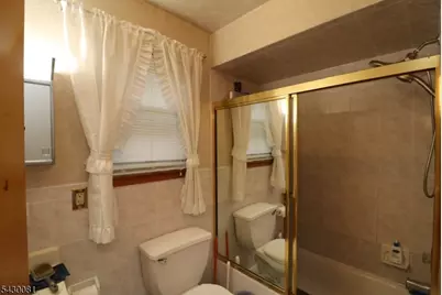 13-15 Garibaldi Ave, Newark, NJ 07114 - Photo 11