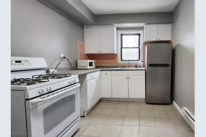 423 2nd St, Jersey City, NJ 07302 - Photo 3