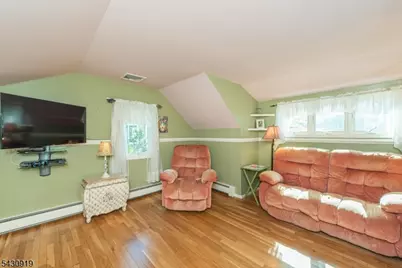 25 Meadow Dr, Little Falls Township, NJ 07424 - Photo 19
