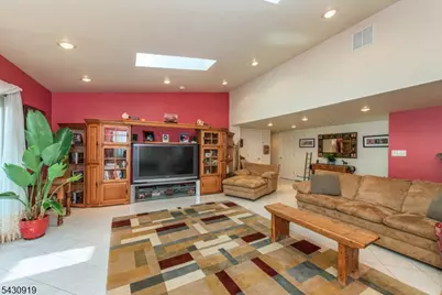 25 Meadow Dr, Little Falls Township, NJ 07424 - Photo 25