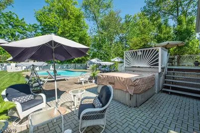 25 Meadow Dr, Little Falls Township, NJ 07424 - Photo 31