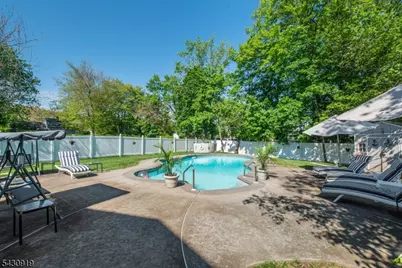 25 Meadow Dr, Little Falls Township, NJ 07424 - Photo 29