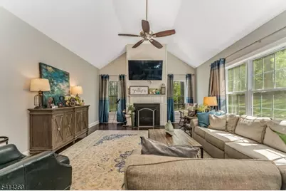 40 Quakertown Rd, Franklin Township, NJ 08867 - Photo 23