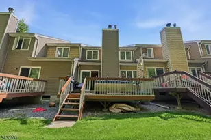 34 Edgefield Dr, Parsippany, NJ 07950 - Photo 35