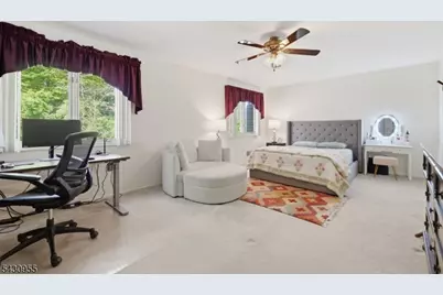 34 Edgefield Dr, Parsippany, NJ 07950 - Photo 27