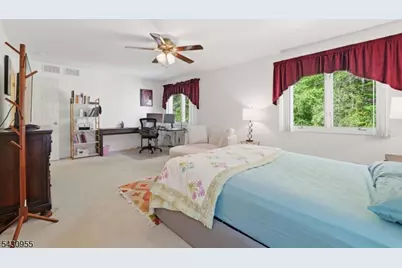 34 Edgefield Dr, Parsippany, NJ 07950 - Photo 29