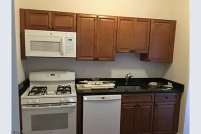 15 Harrison Pl, Clifton, NJ 07011 - Photo 5