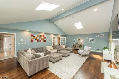14 Fox Run, North Caldwell, NJ 07006 - Photo 7