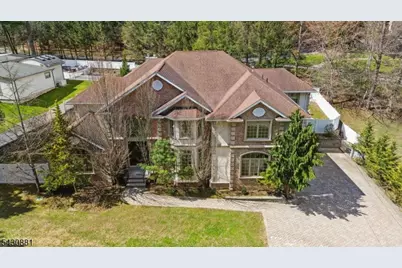14 Oshaughnessy Lane, Closter, NJ 07624 - Photo 1