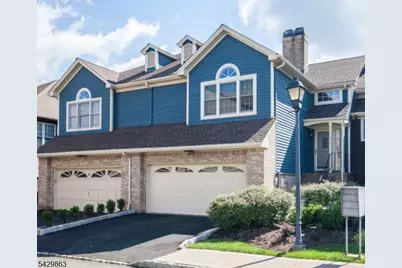 4 Murray Hill Mnr, New Providence, NJ 07974 - Photo 1