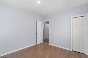226 N Clinton St, East Orange, NJ 07017 - Photo 9