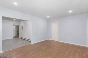 226 N Clinton St, East Orange, NJ 07017 - Photo 5