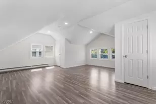 226 N Clinton St, East Orange, NJ 07017 - Photo 27