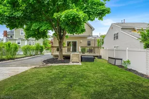 323 Church St, Middletown, NJ 07718 - Photo 31