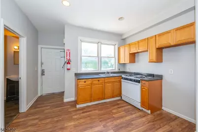 162 E Main St, Prospect Park, NJ 07508 - Photo 7