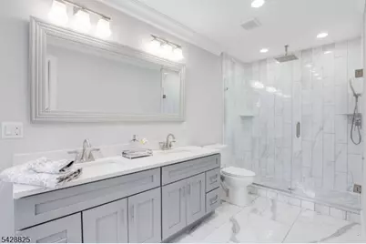 63 Hillside Ave, Livingston, NJ 07039 - Photo 21