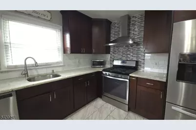 852 Joralemon St, Belleville, NJ 07109 - Photo 5