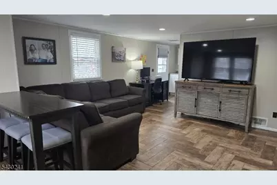 852 Joralemon St, Belleville, NJ 07109 - Photo 11