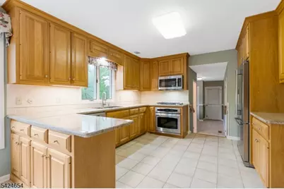 908 Sherwood Rd, Bridgewater, NJ 08807 - Photo 19