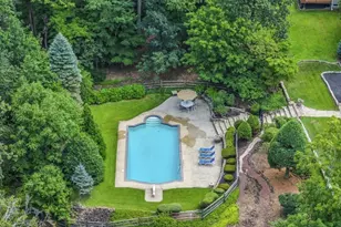 908 Sherwood Rd, Bridgewater, NJ 08807 - Photo 3