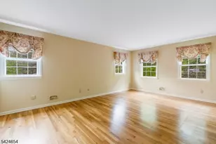 908 Sherwood Rd, Bridgewater, NJ 08807 - Photo 27