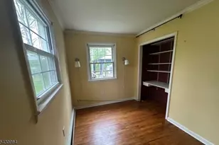 35 Mayne Ave, Byram Township, NJ 07874 - Photo 11