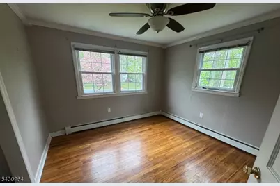 35 Mayne Ave, Byram Township, NJ 07874 - Photo 9