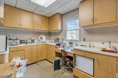 494 Newark Pompton Tpke, Pequannock Township, NJ 07444 - Photo 17