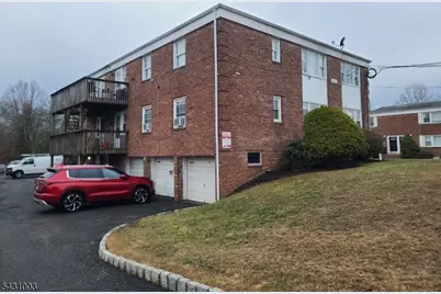 4 Columbia Dr #1A, Bridgewater, NJ 08807 - Photo 1
