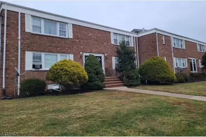 4 Columbia Dr #1A, Bridgewater, NJ 08807 - Photo 3