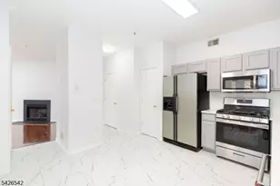 148 Forest Dr, Piscataway Township, NJ 08854 - Photo 17