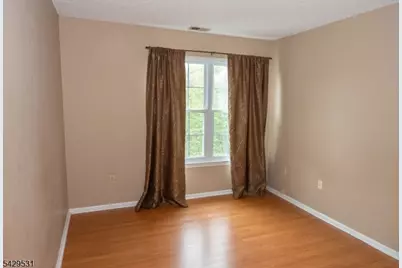 136 Arbor Way, Branchburg Township, NJ 08876 - Photo 9