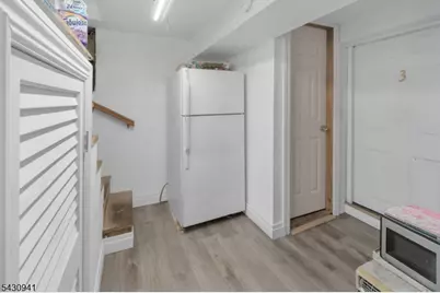 179 Dewey Ave, Totowa, NJ 07512 - Photo 17