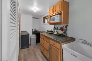 179 Dewey Ave, Totowa, NJ 07512 - Photo 5