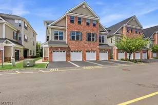 9 Station Sq, Union Township, NJ 07083 - Photo 3