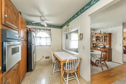 341 Lake Shore Dr, Parsippany, NJ 07034 - Photo 7