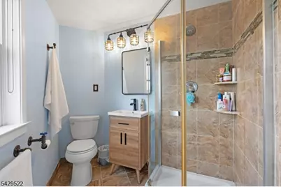 50 Pine St #215, Montclair Twp., NJ 07042 - Photo 15