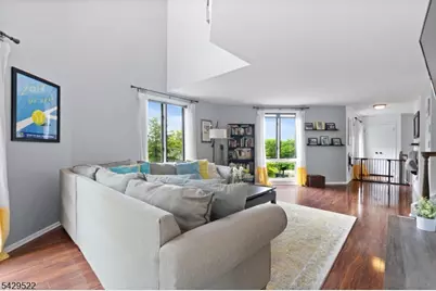 50 Pine St #215, Montclair Twp., NJ 07042 - Photo 3