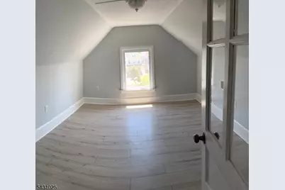 28 Niles St, Elizabeth, NJ 07202 - Photo 9